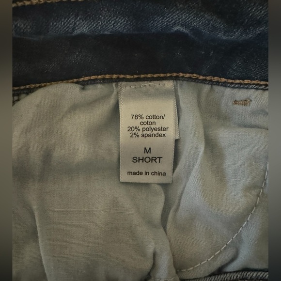 MAURICE’S Mid Rise Stretch Jean. Size M short. - Picture 5 of 5